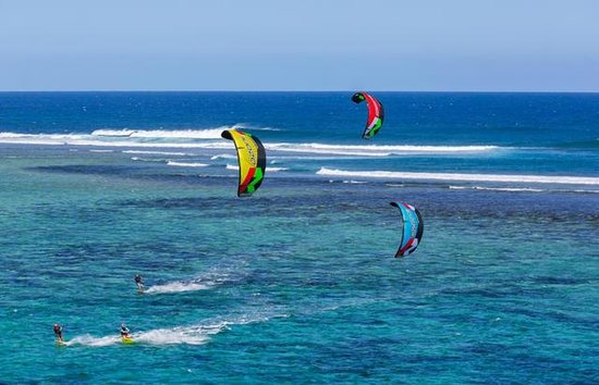 where to kitesurf in august